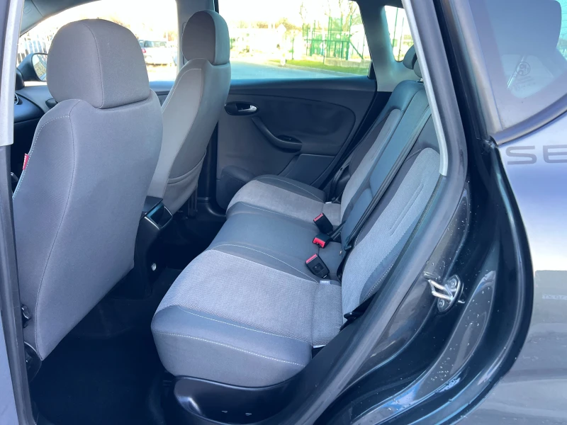 Seat Altea 1.9 TDI FACELIFT АВТОПИЛОТ ПАРКТРОНИК ТОП , снимка 13 - Автомобили и джипове - 52776191