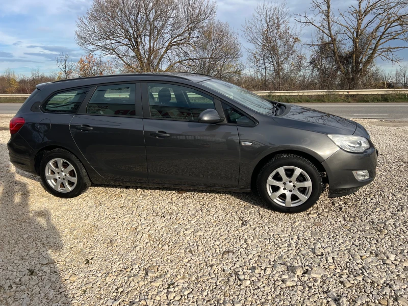 Opel Astra 1.6i 16v/116p.s-Euro 5, снимка 8 - Автомобили и джипове - 52806165