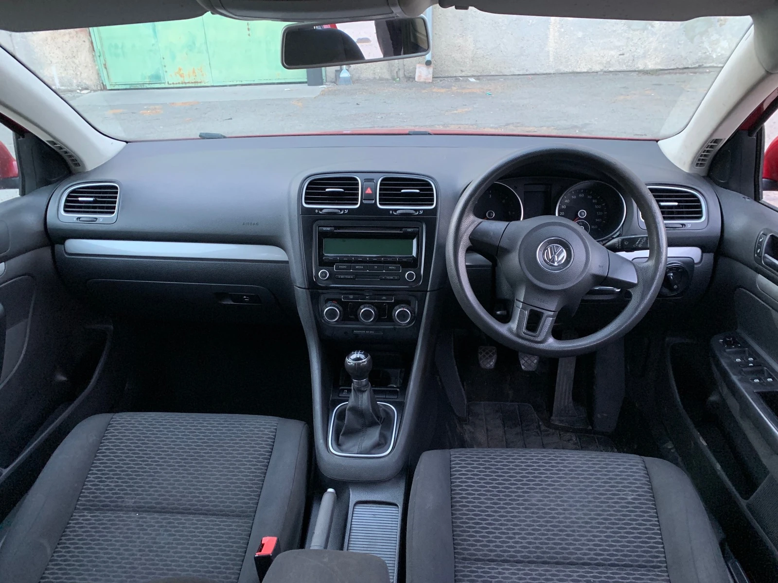 VW Golf 6 1.6тди - изображение 4