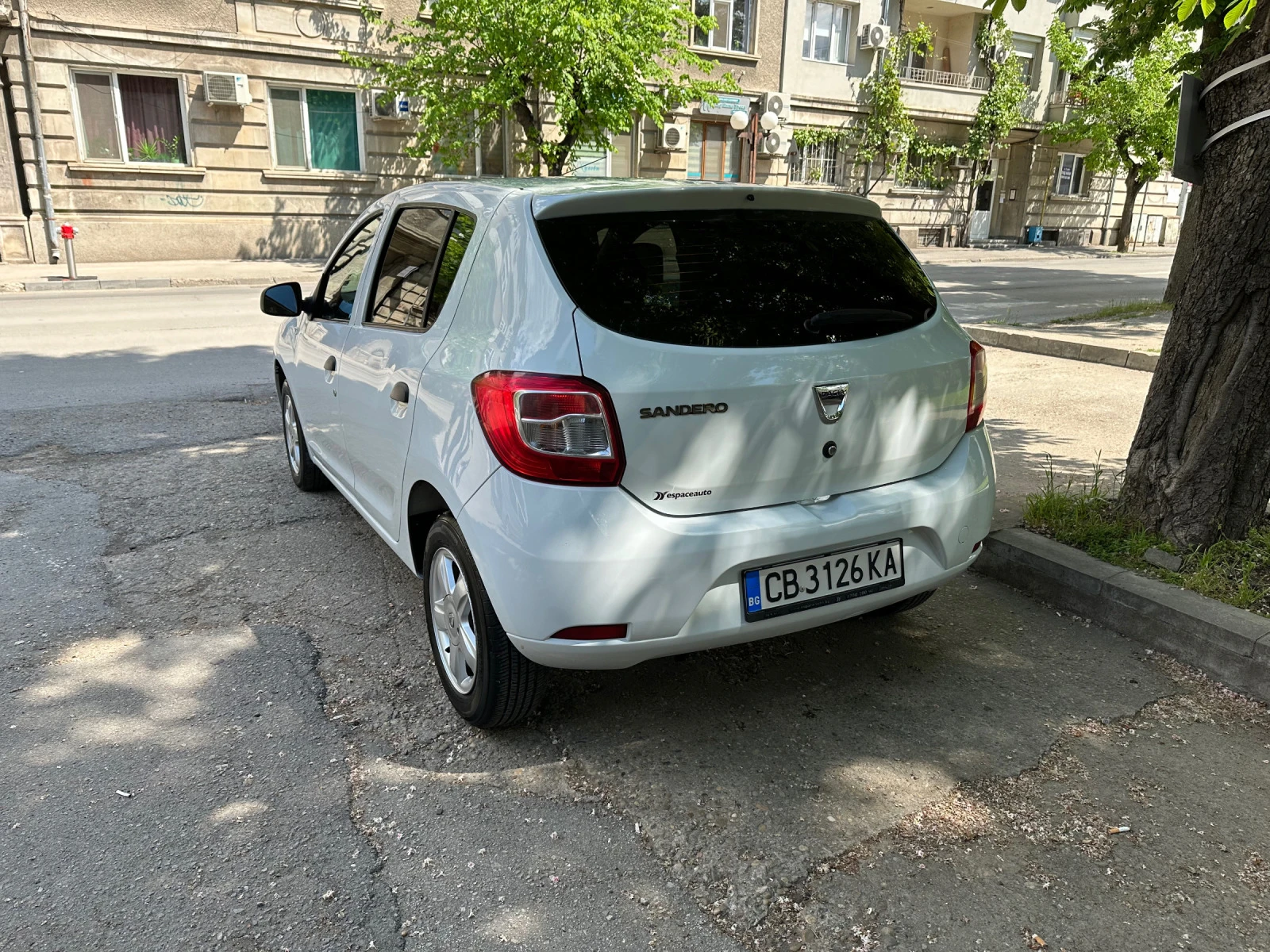 Dacia Sandero 1.5 DCI 75hp - изображение 5