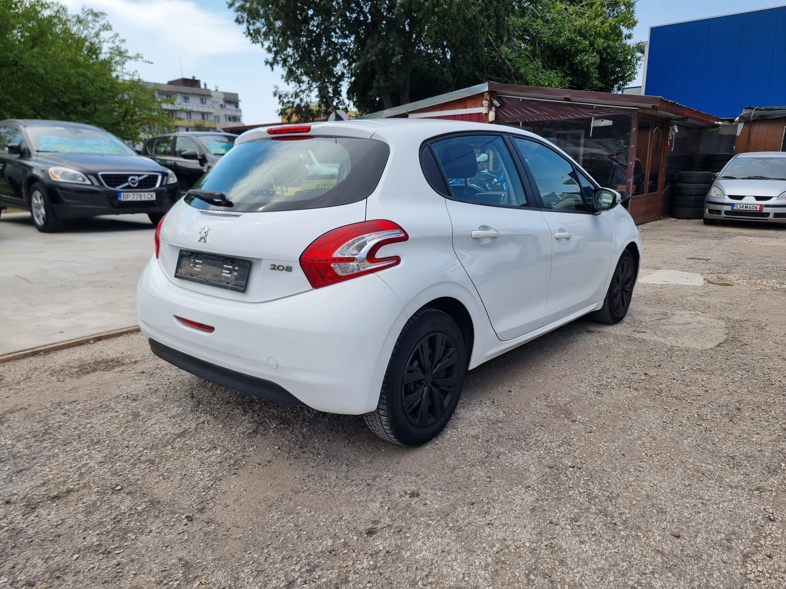 Peugeot 208 1.2I - изображение 7