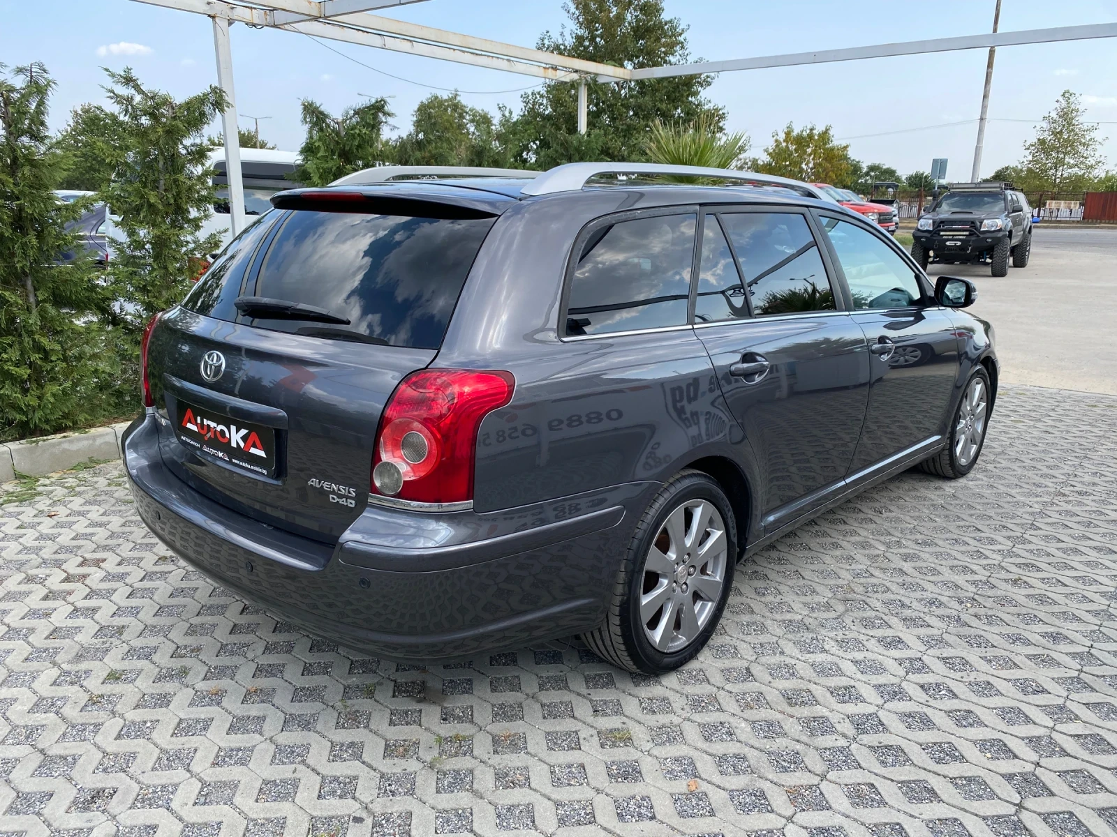 Toyota Avensis 2.0D4d-126кс= 6Скорости= НАВИ= КСЕНОН= АВТОПИЛОТ - изображение 3