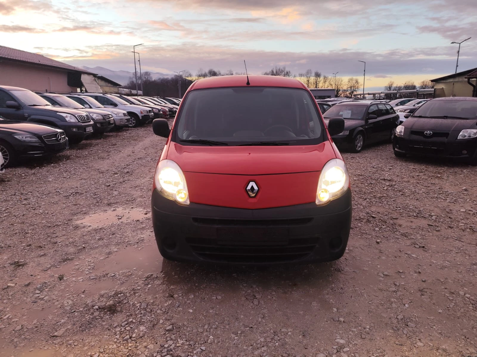 Renault Kangoo 1.5 дизел - изображение 2