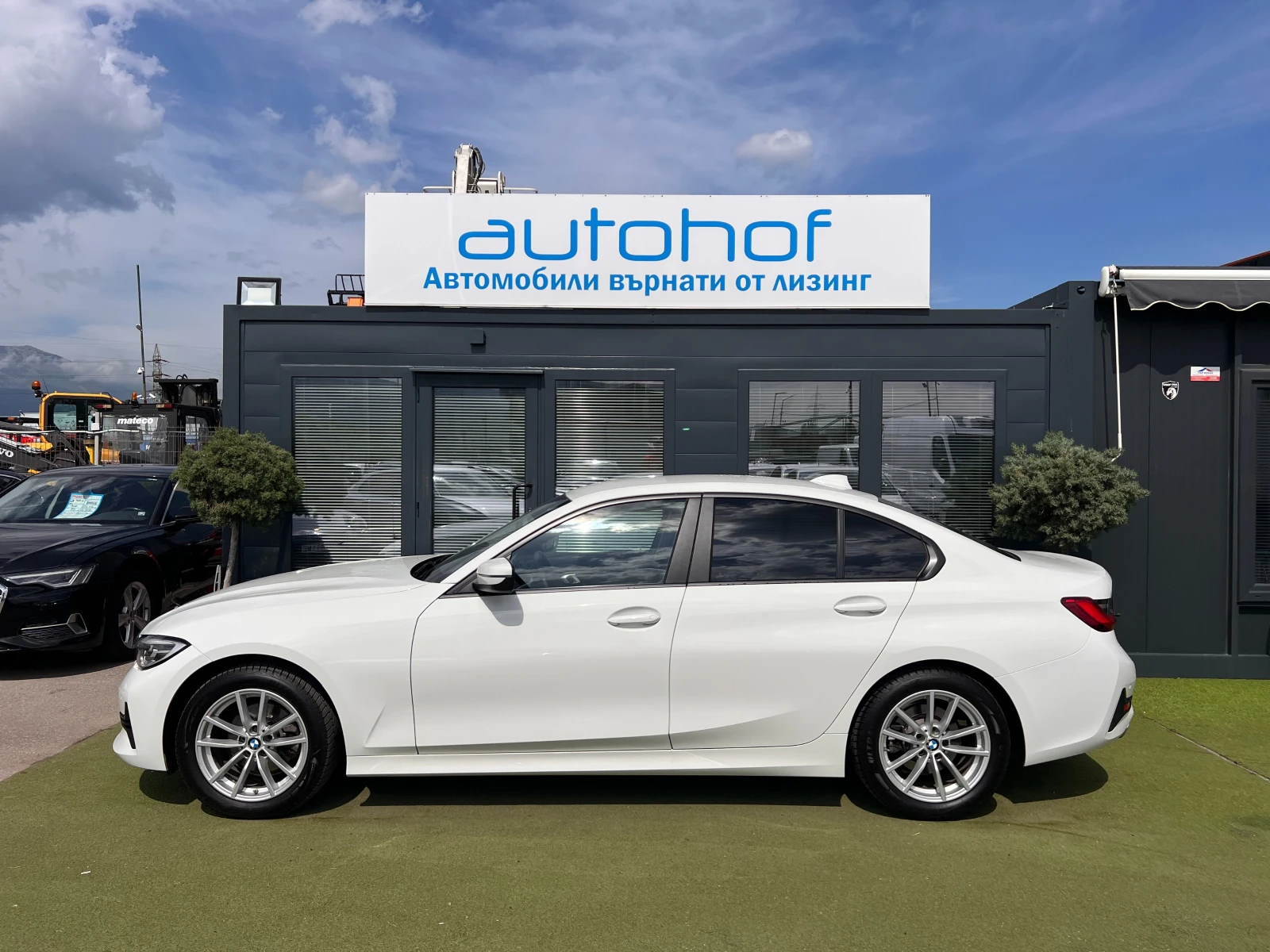 BMW 320 2.0D/190k.c./8AT/XDRIVE  - изображение 2