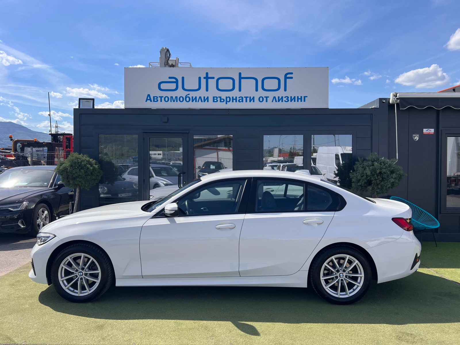 BMW 320 BMW 320D XDRIVE AT  - изображение 2