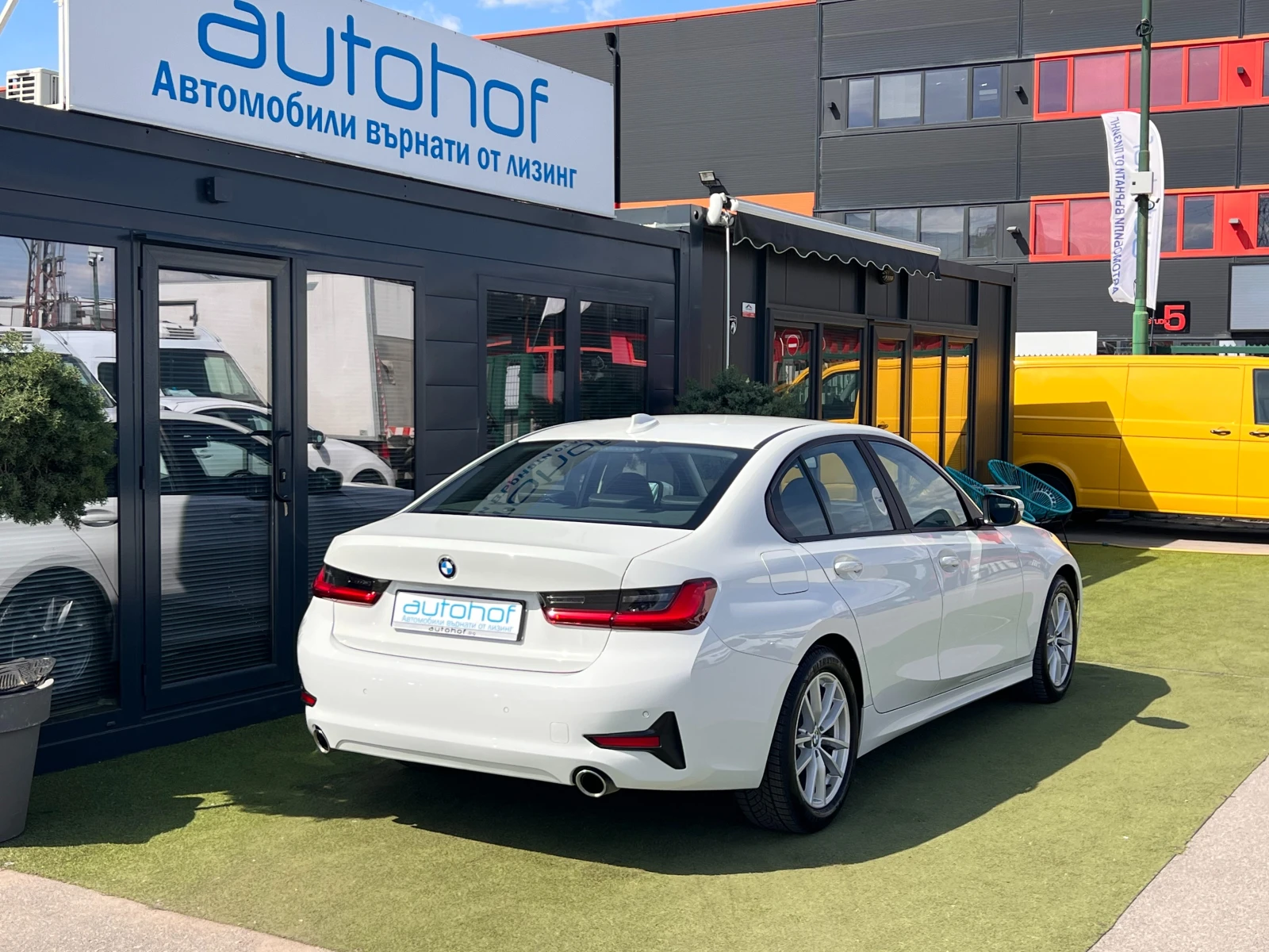 BMW 320 BMW 320D XDRIVE AT  - изображение 6
