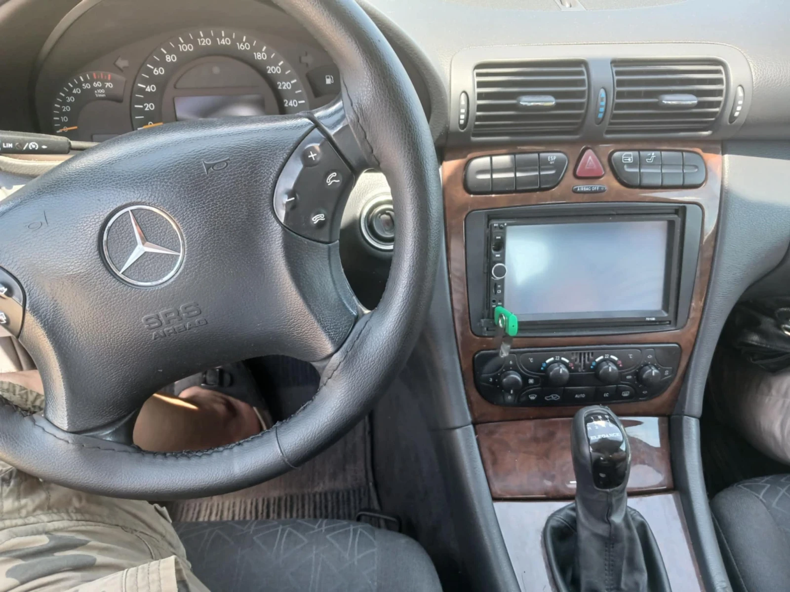 Mercedes-Benz C 180 Газбензин - изображение 6
