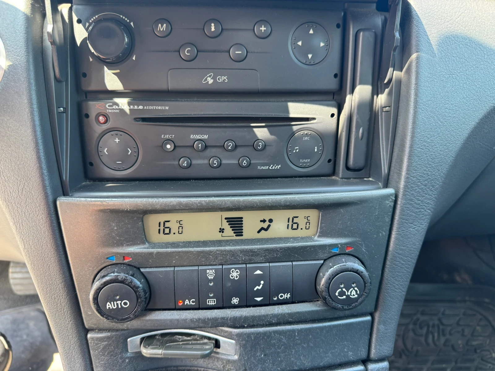 Renault Laguna  - изображение 8