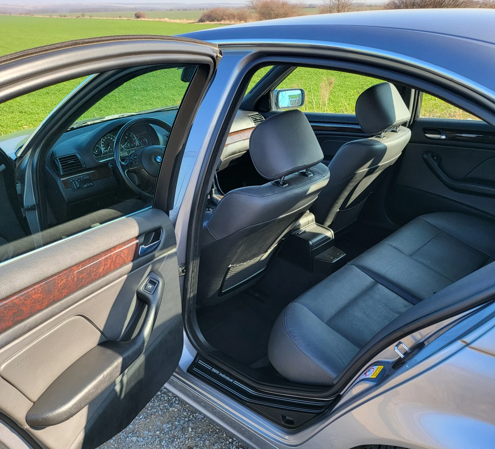 BMW 330 Individual* Top Exclusive* Реставриран* Фейс* LPG - изображение 9