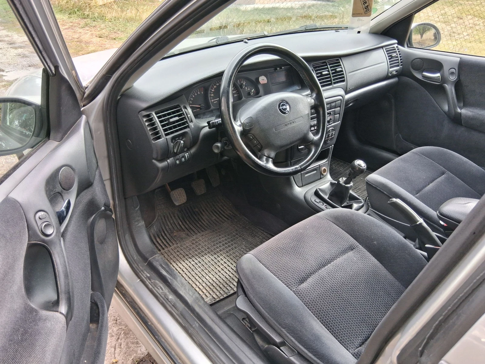 Opel Vectra 1.8 бензин 2001г. Климатроник  - изображение 7