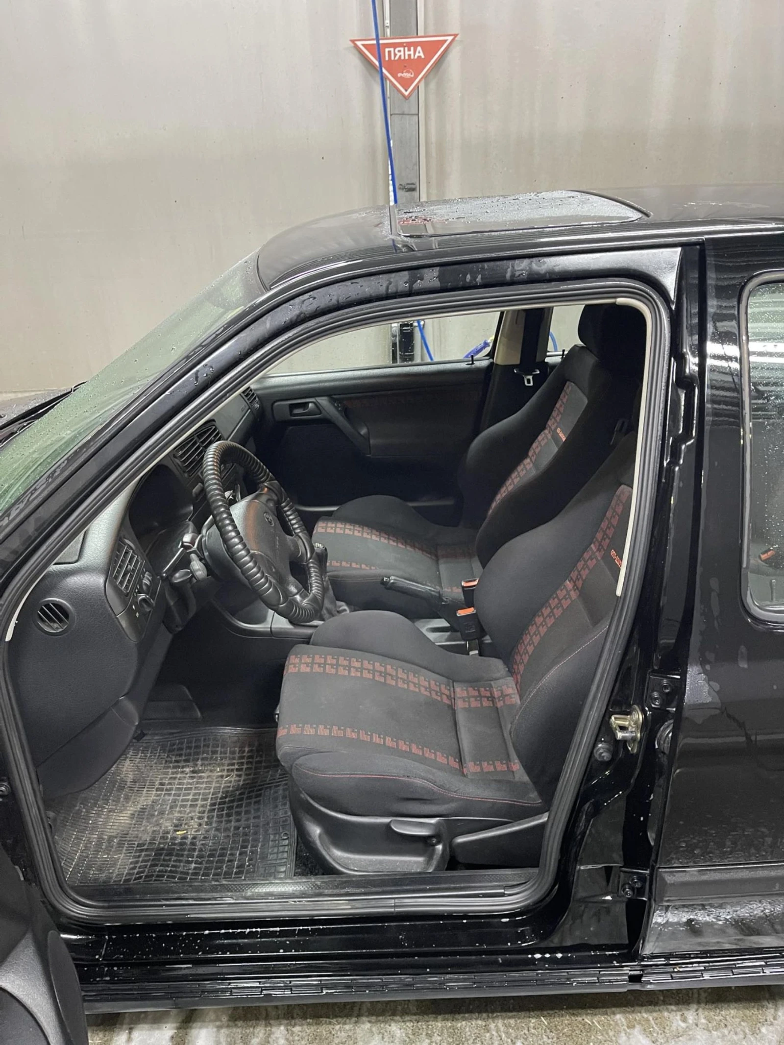 VW Golf GTI  - изображение 7