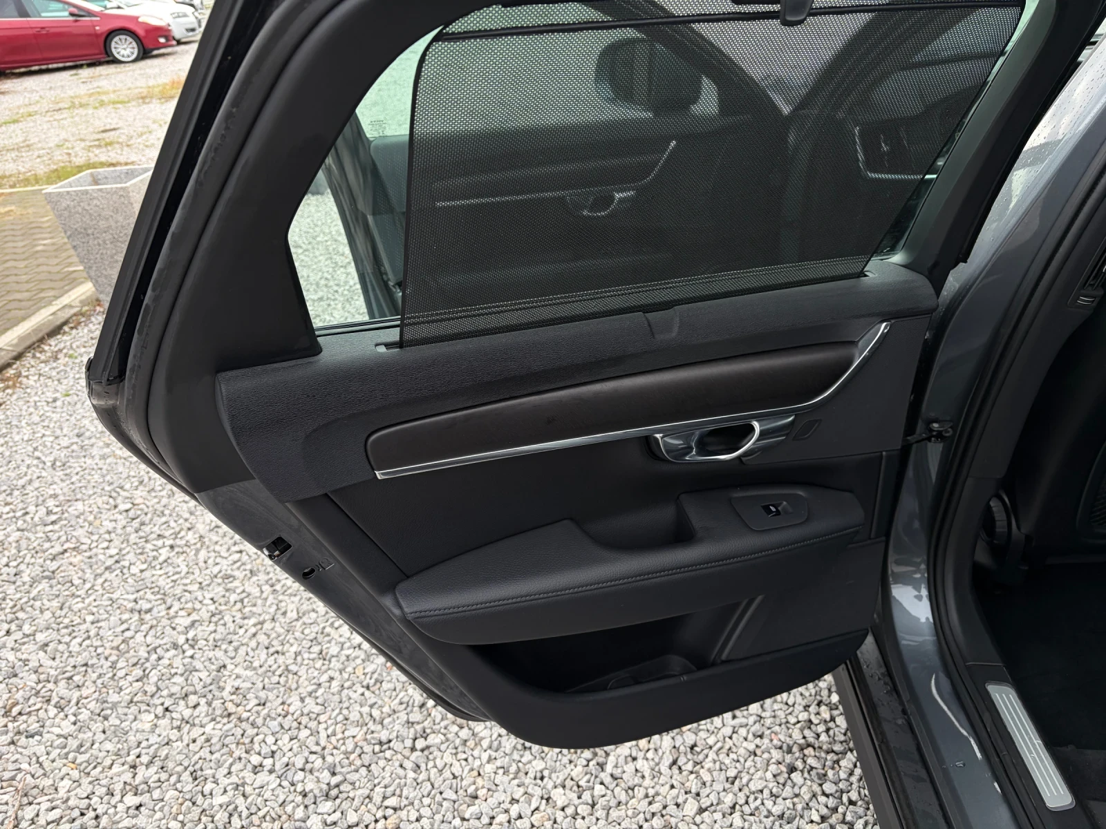 Volvo V90 2.0D4-190k.c. Cross Country 4WD - изображение 10