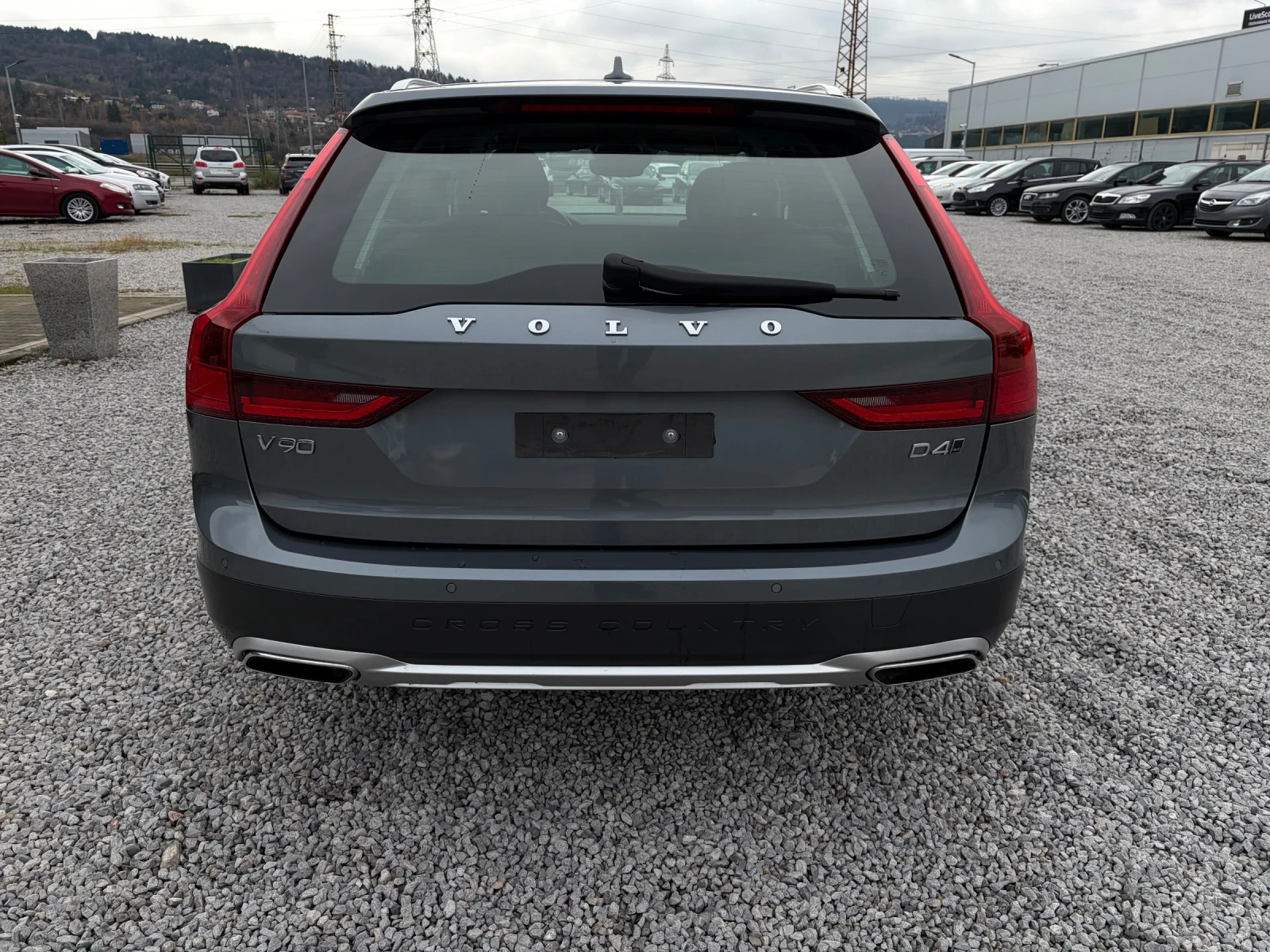 Volvo V90 2.0D4-190k.c. Cross Country 4WD - изображение 5