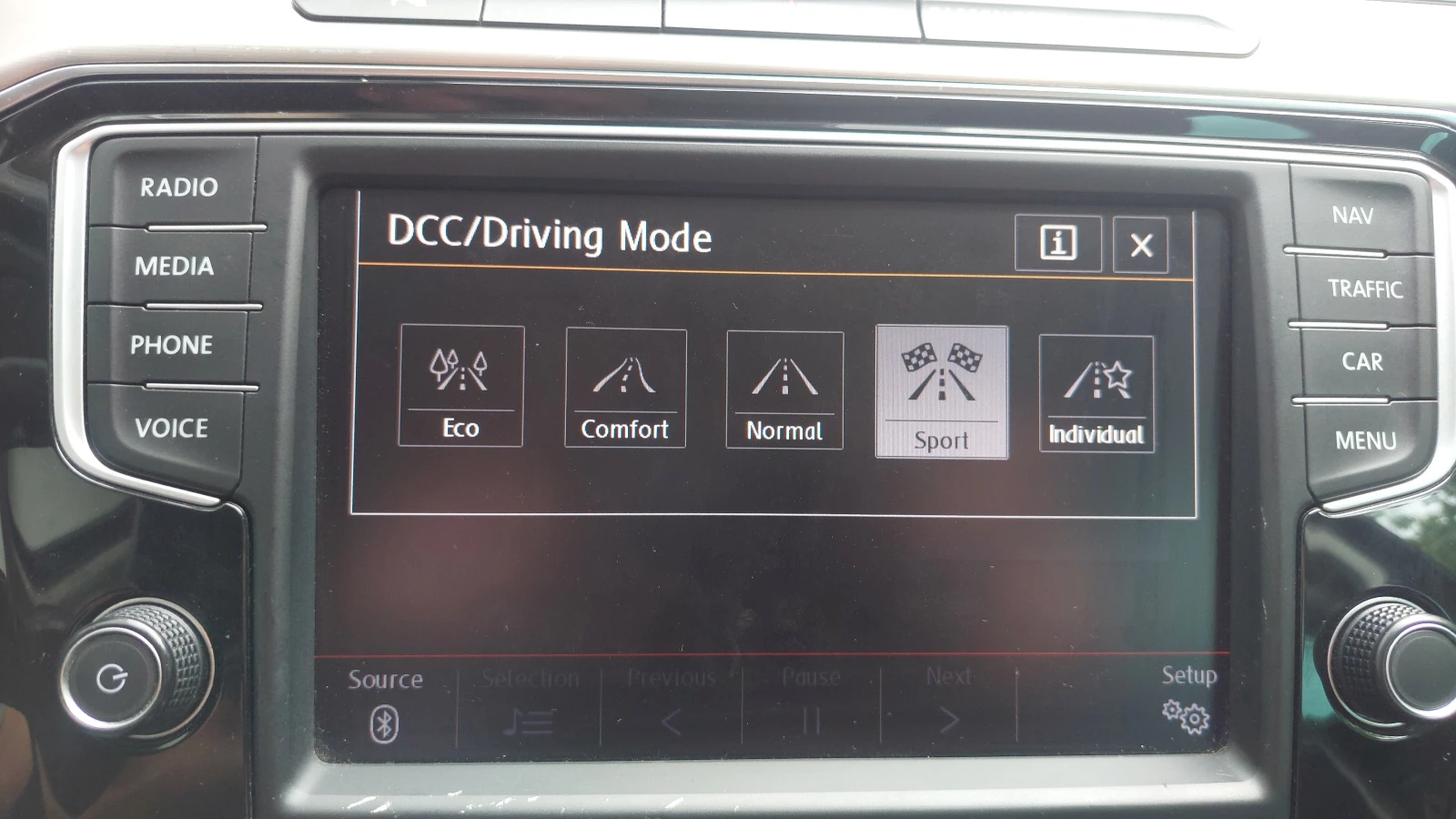 VW Passat  2.0 TDI 190 K.C. HIGHLINE 4MOTION, снимка 11 - Автомобили и джипове - 54041157