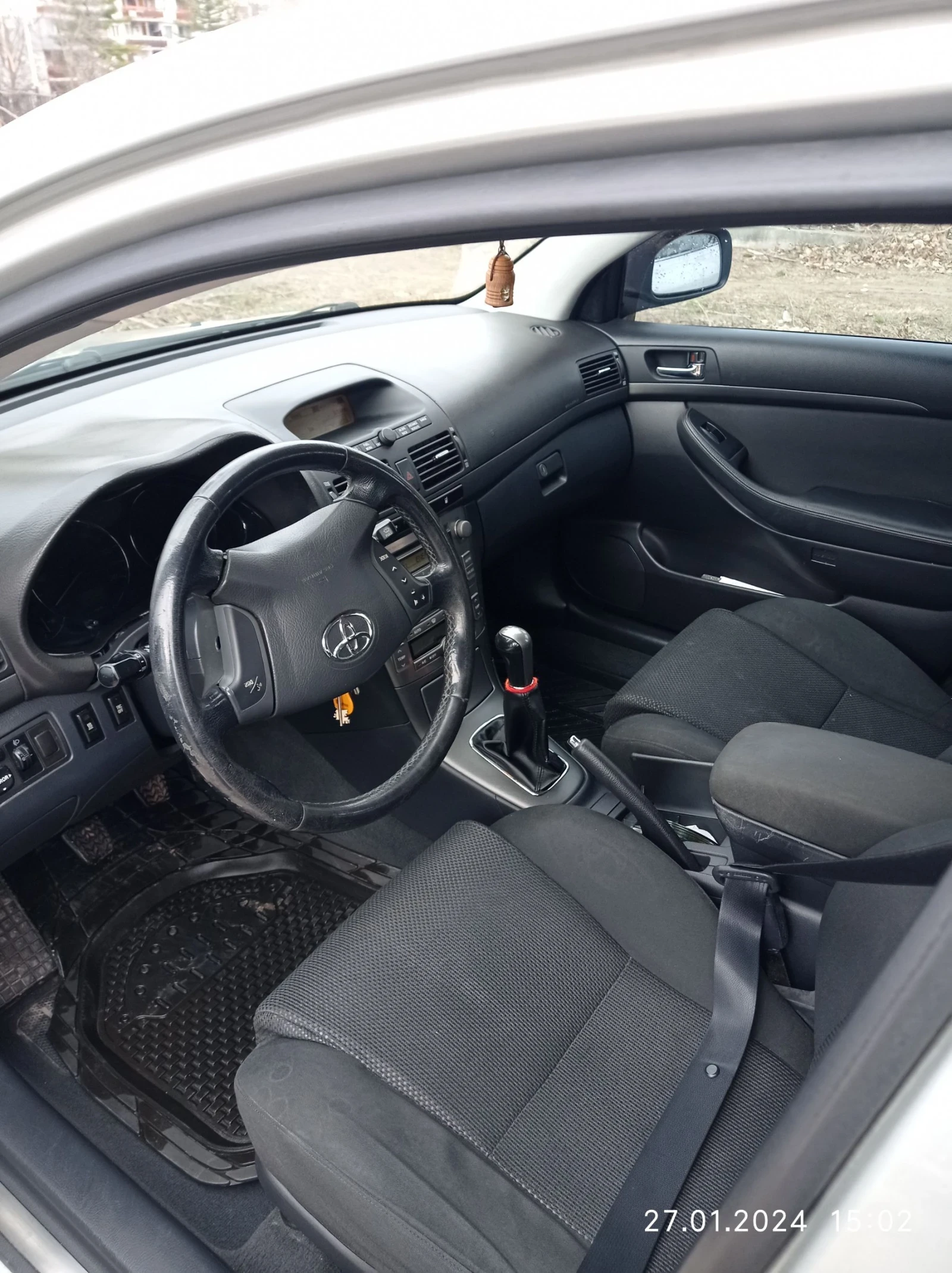 Toyota Avensis, снимка 4 - Автомобили и джипове - 53727626