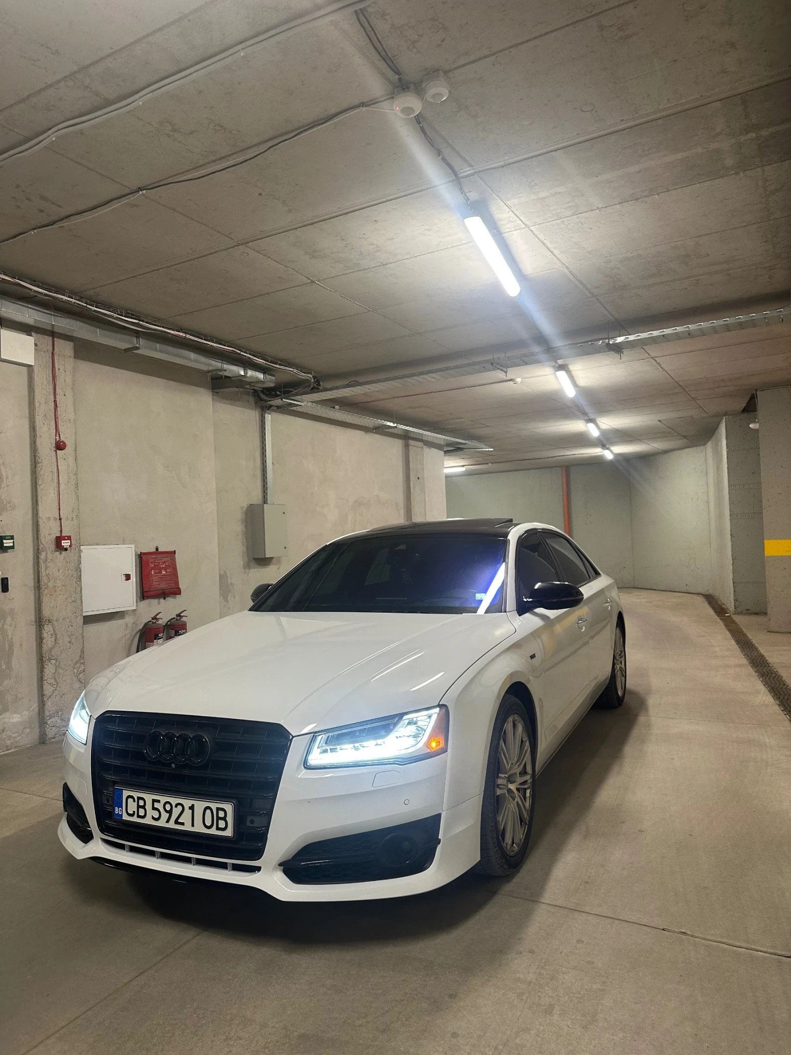 Audi A8 L 4.0Т 146600км., снимка 2 - Автомобили и джипове - 54195705