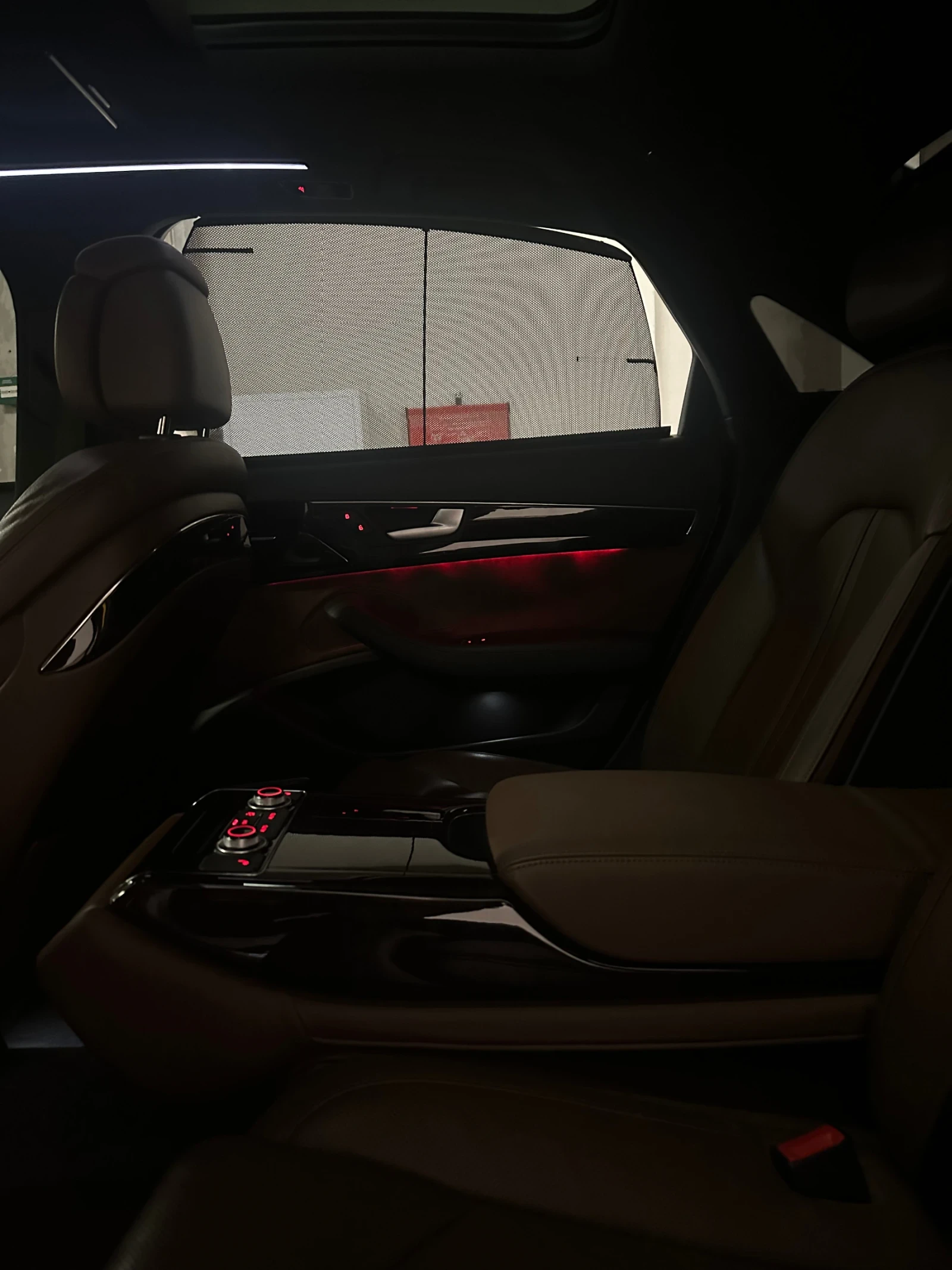 Audi A8 L 4.0Т 146600км., снимка 7 - Автомобили и джипове - 54195705