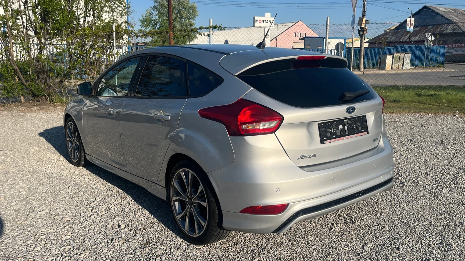 Ford Focus ST Line 125 kc, снимка 4 - Автомобили и джипове - 54306062