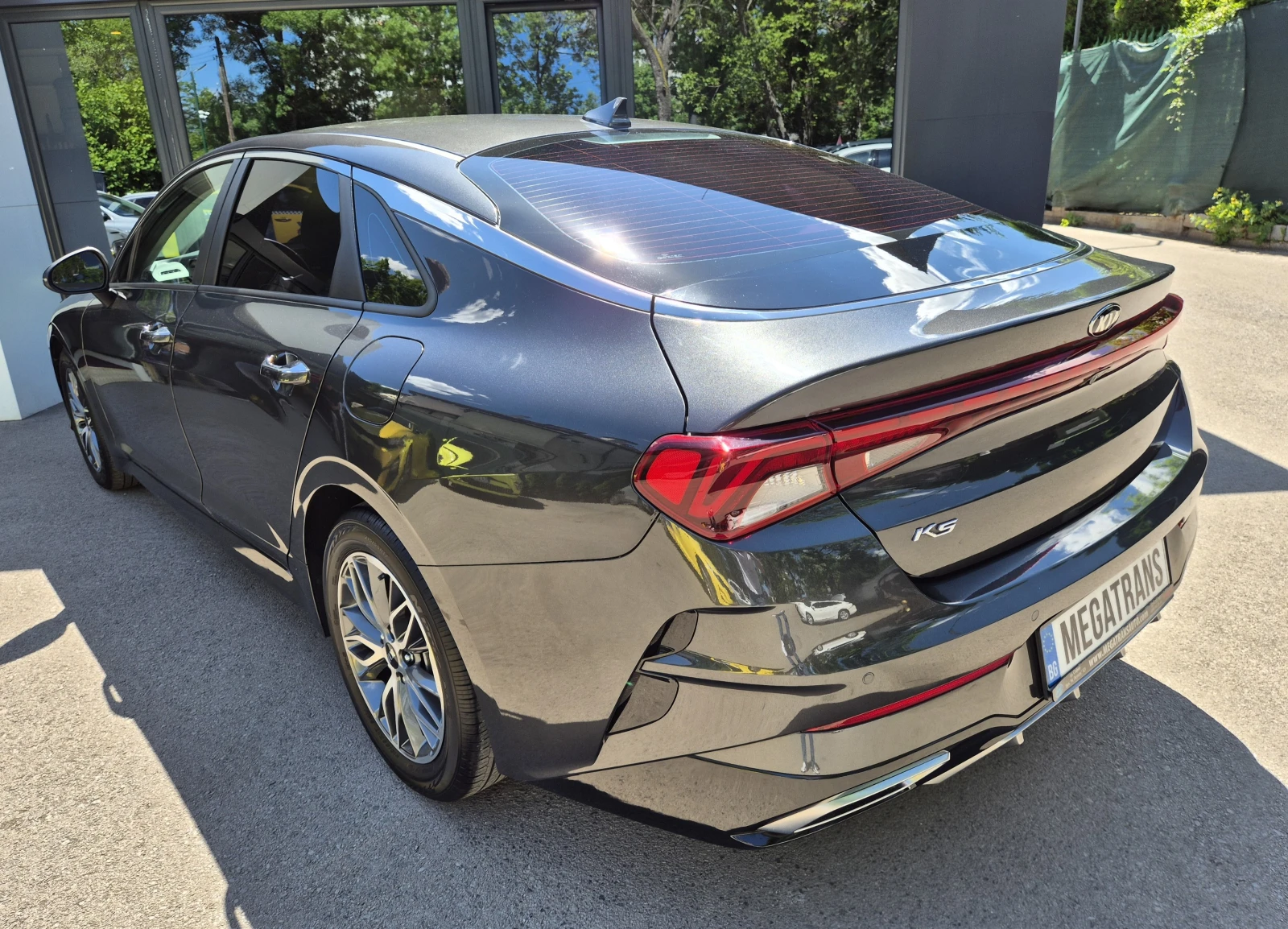 Kia K5 2.0 cm3 LPG - Наличeн в БГ, снимка 4 - Автомобили и джипове - 54713854