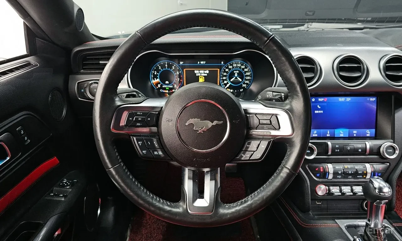 Ford Mustang, снимка 7 - Автомобили и джипове - 54795388