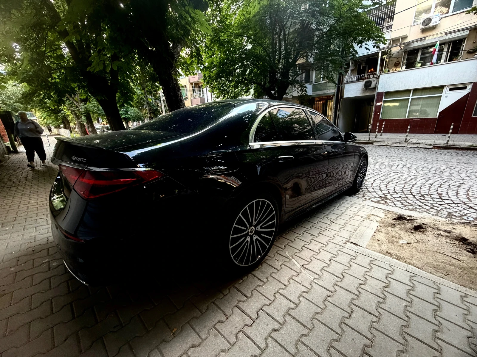 Mercedes-Benz S 580 4MATIC AMG/CARMINE RED/3D, снимка 3 - Автомобили и джипове - 54830646