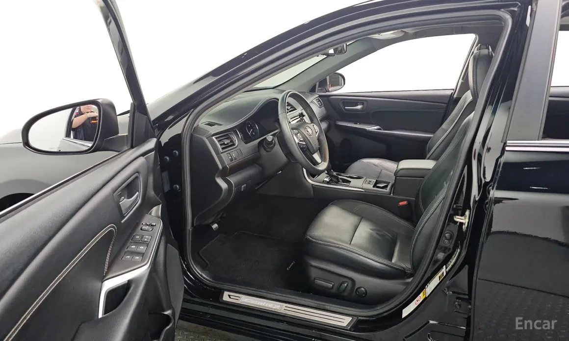 Toyota Camry, снимка 10 - Автомобили и джипове - 54869747