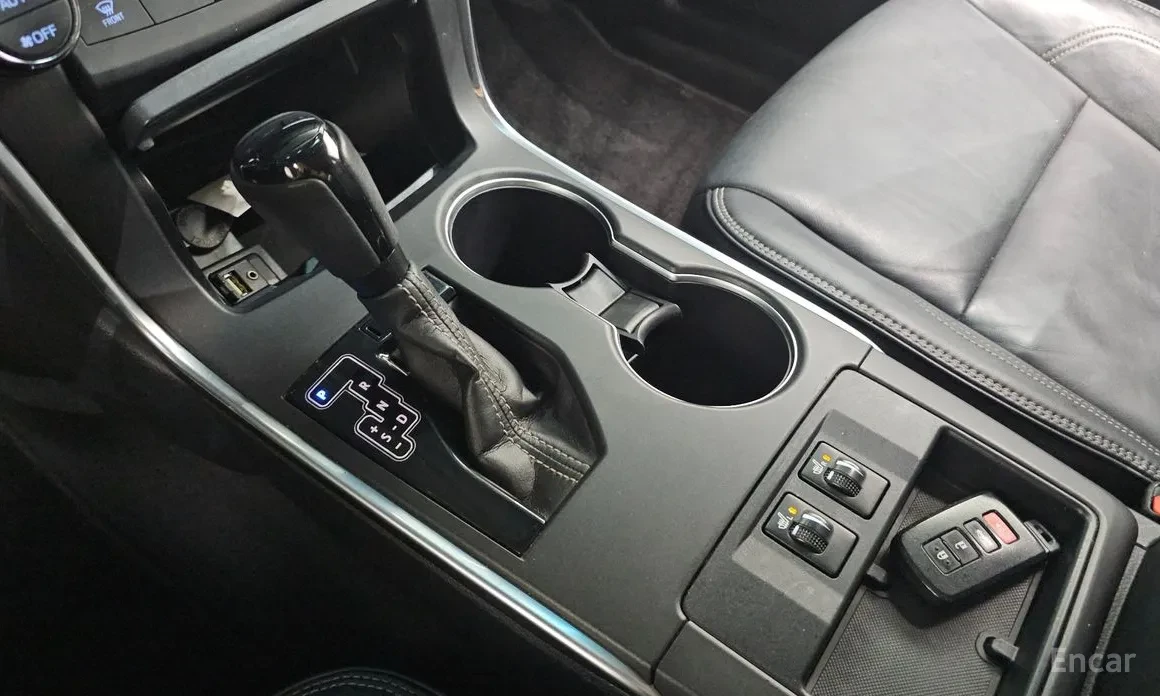 Toyota Camry, снимка 9 - Автомобили и джипове - 54869747