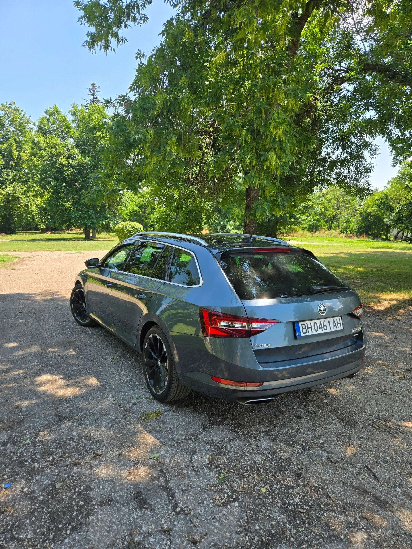 Skoda Superb TSi, снимка 5 - Автомобили и джипове - 55030308