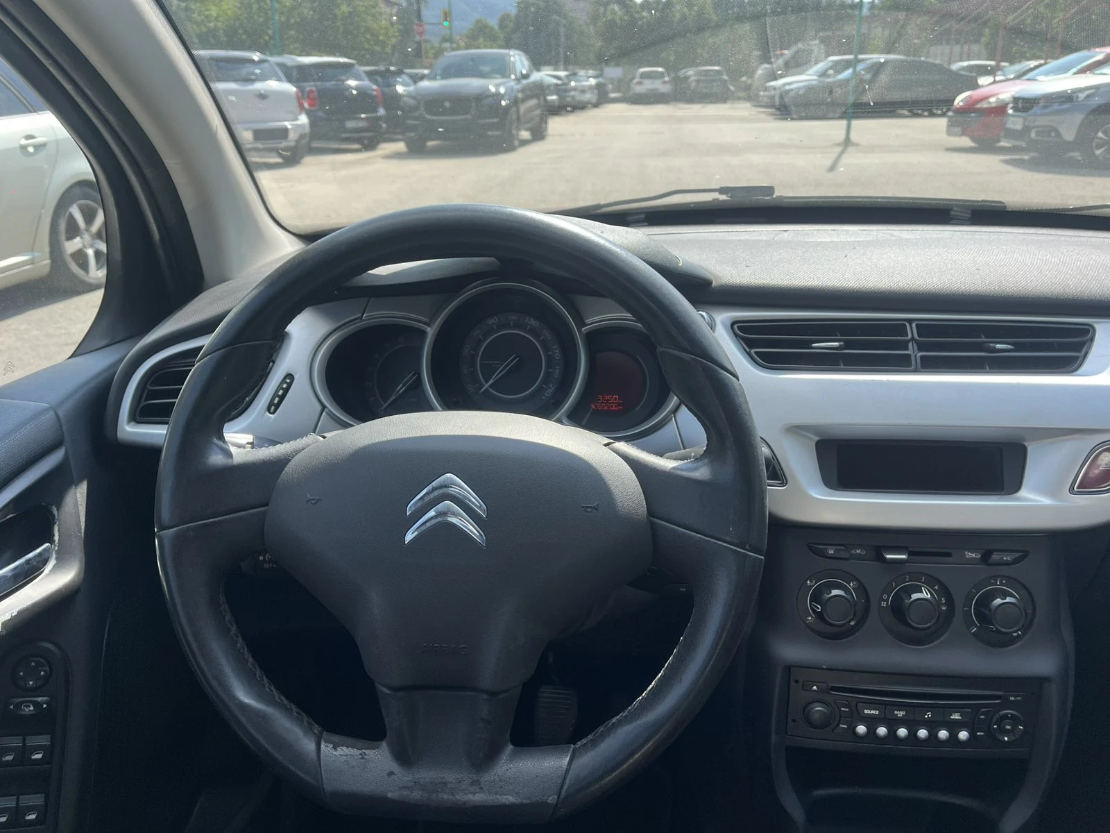 Citroen C3 1.4 BENZ/GAS, снимка 9 - Автомобили и джипове - 55558573