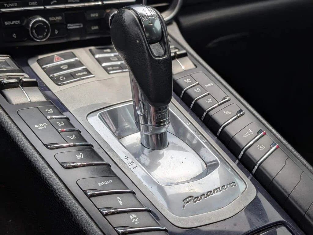 Porsche Panamera * ПАНО* KEYLESS* Camera* ПОДГРЕВ* , снимка 10 - Автомобили и джипове - 55606192