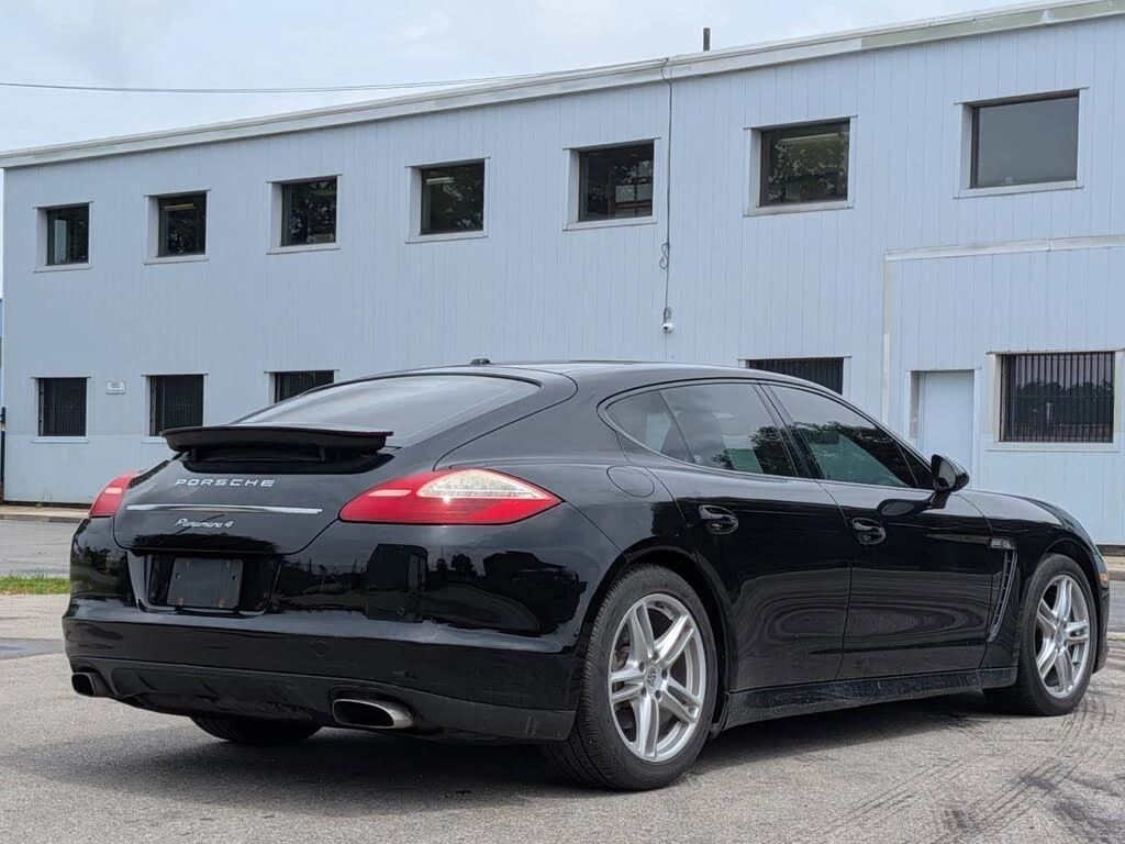 Porsche Panamera * ПАНО* KEYLESS* Camera* ПОДГРЕВ* , снимка 7 - Автомобили и джипове - 55606192