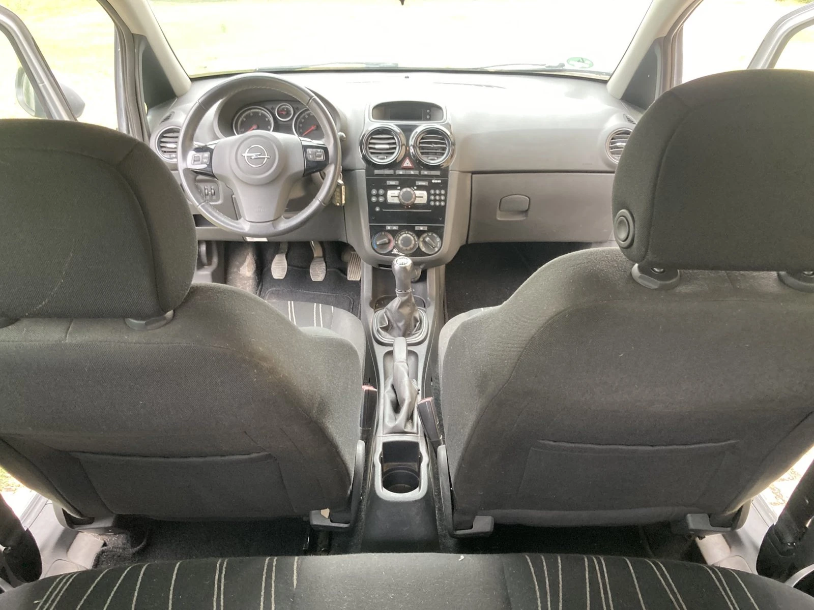 Opel Corsa 1.3CDTI Фейслифт, снимка 10 - Автомобили и джипове - 55676934