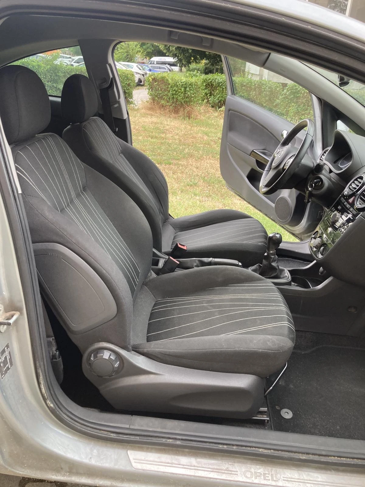 Opel Corsa 1.3CDTI Фейслифт, снимка 8 - Автомобили и джипове - 55676934
