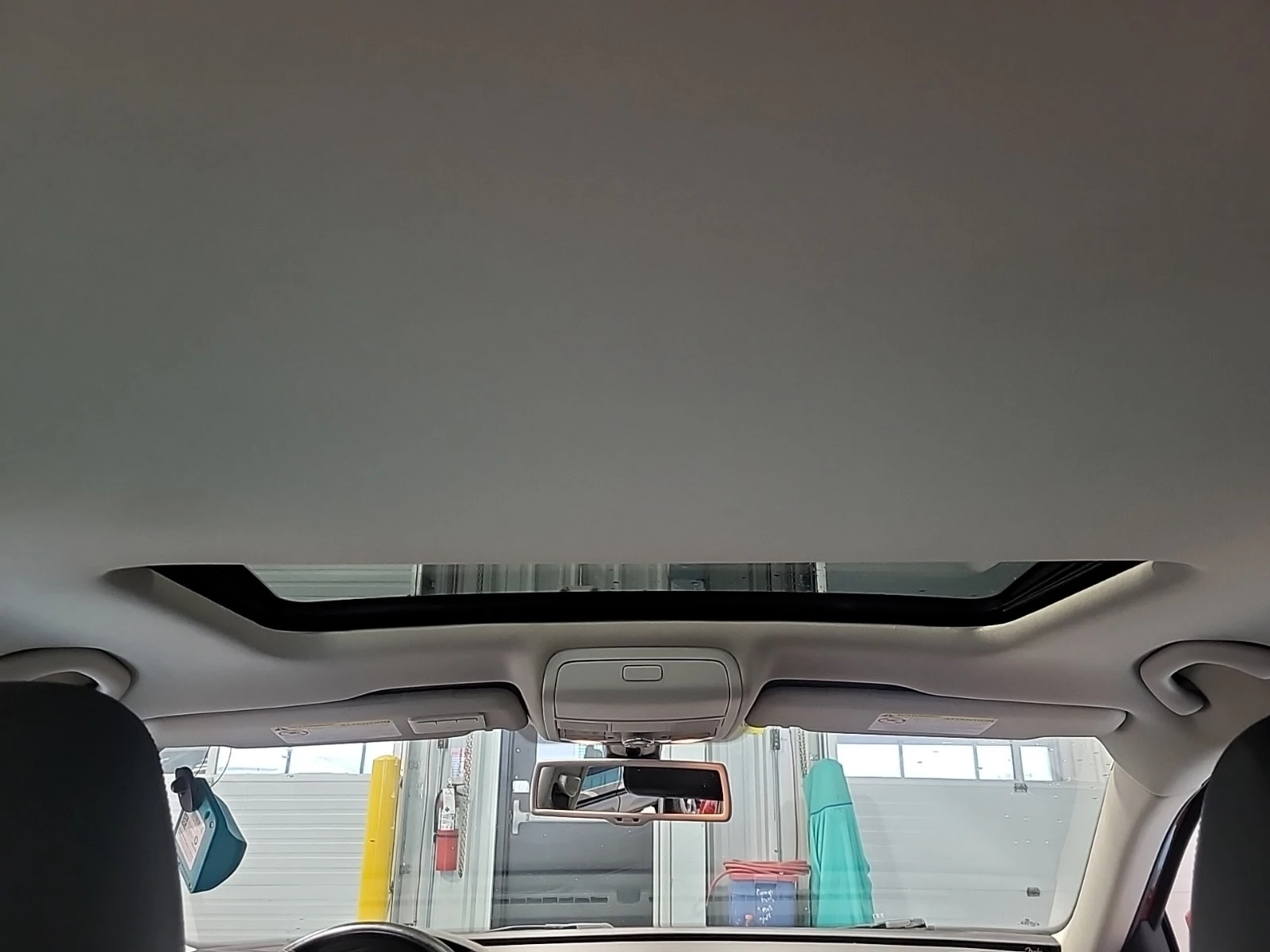VW Passat HIGHLINE| ALCANTARA| PANORAMA| ПОДГРЕВИ| 2 КЛЮЧА| , снимка 12 - Автомобили и джипове - 56080073