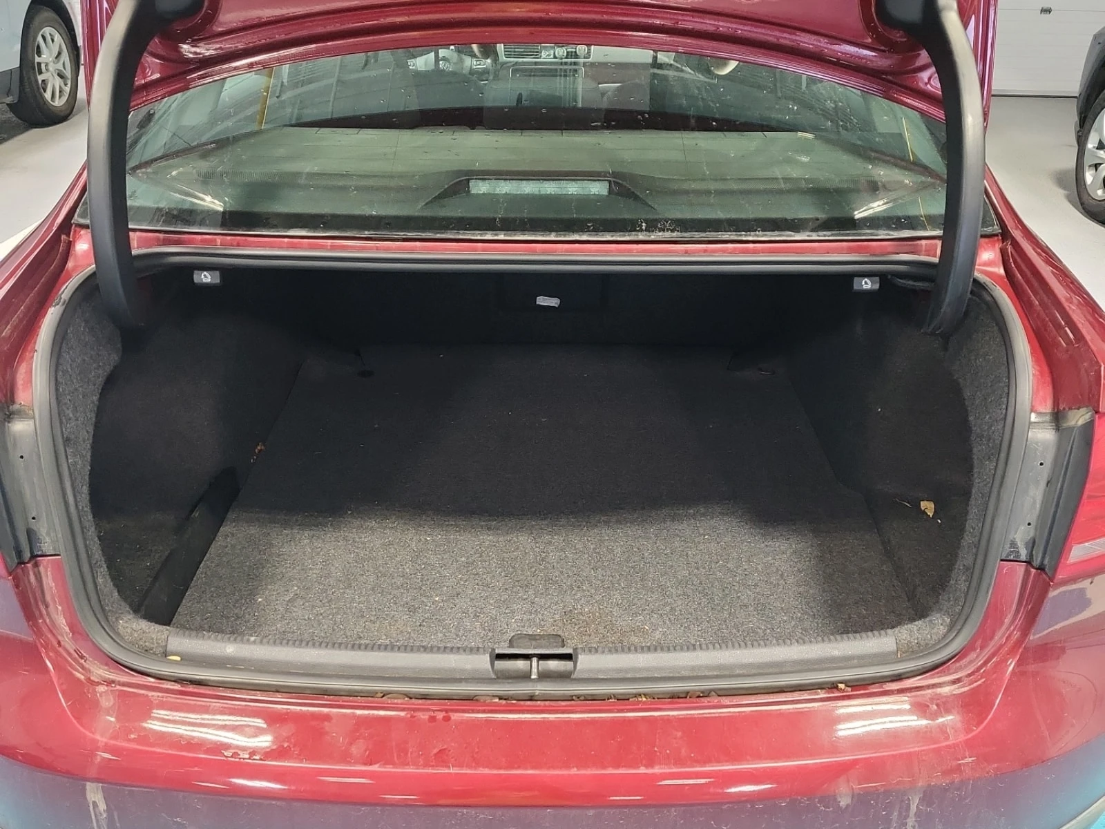 VW Passat HIGHLINE| ALCANTARA| PANORAMA| ПОДГРЕВИ| 2 КЛЮЧА| , снимка 13 - Автомобили и джипове - 56080073