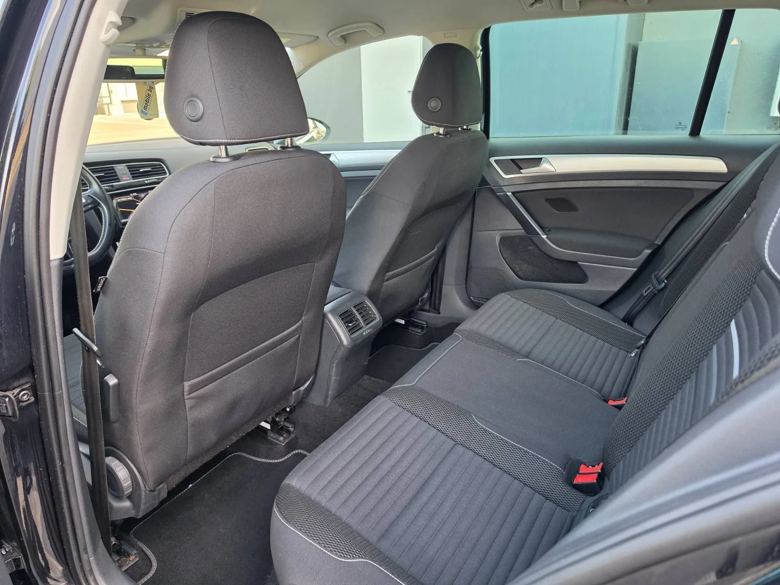 VW Golf  7, 2.0, 150 к.с, ТОП, снимка 9 - Автомобили и джипове - 56229797
