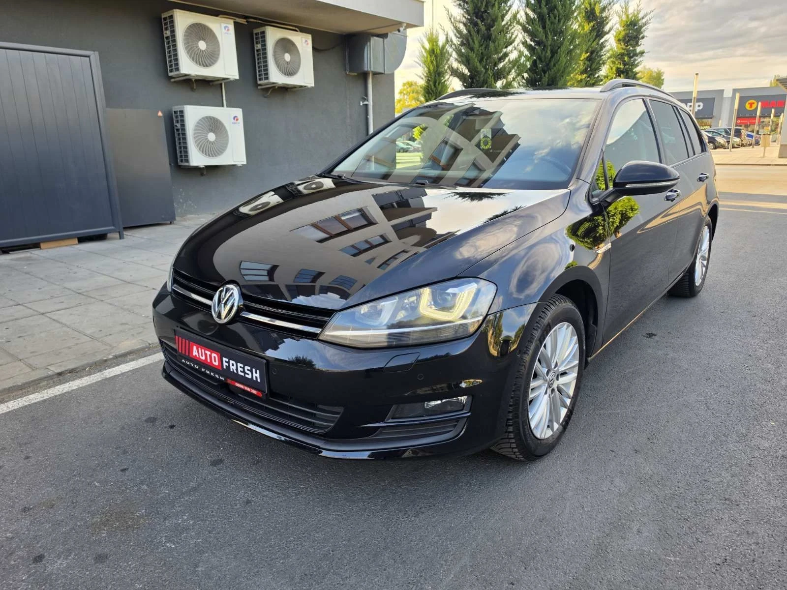 VW Golf  7, 2.0, 150 к.с, ТОП, снимка 17 - Автомобили и джипове - 56229797