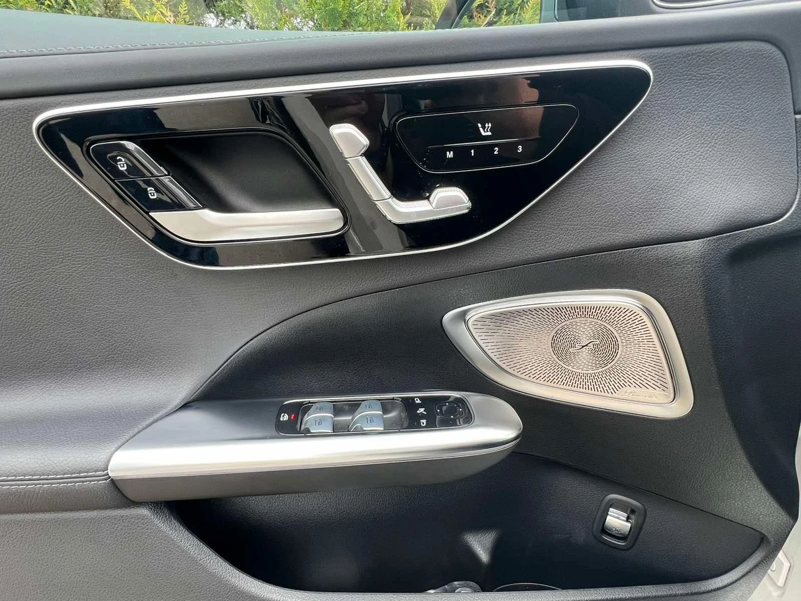 Mercedes-Benz C 300 AMG, снимка 14 - Автомобили и джипове - 56713495