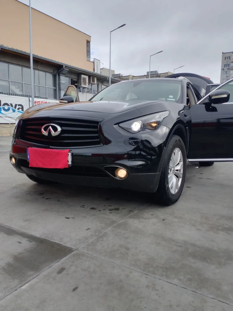 Infiniti Fx 37, снимка 7 - Автомобили и джипове - 48309451