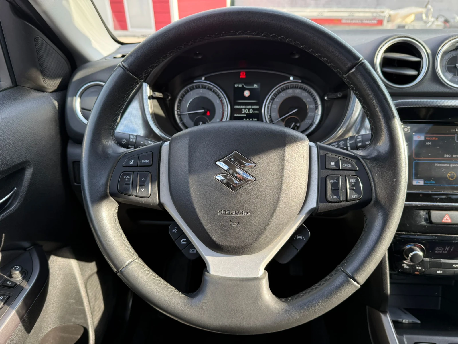 Suzuki Vitara 1.4i M.Hibrid Booster Jet !! 100% ������ ��������� | Mobile.bg � ����������� 12