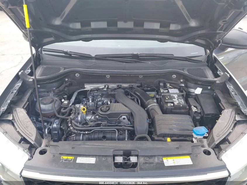 VW Taos 1.5l Volkswagen 1.5T S, снимка 10 - Автомобили и джипове - 54141646