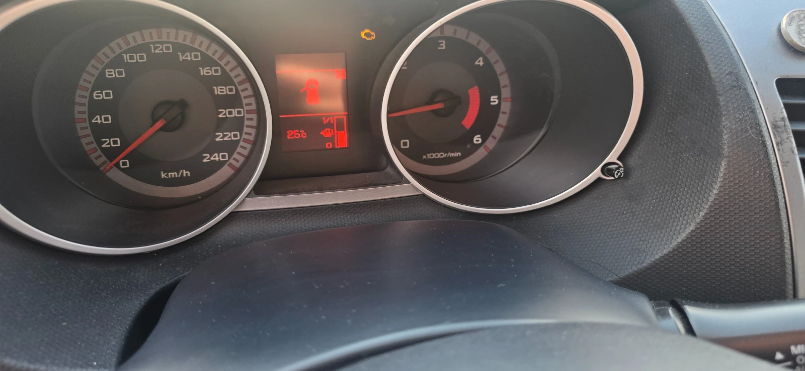 Mitsubishi Outlander 2.0D 7����� ���� | Mobile.bg � ����������� 10