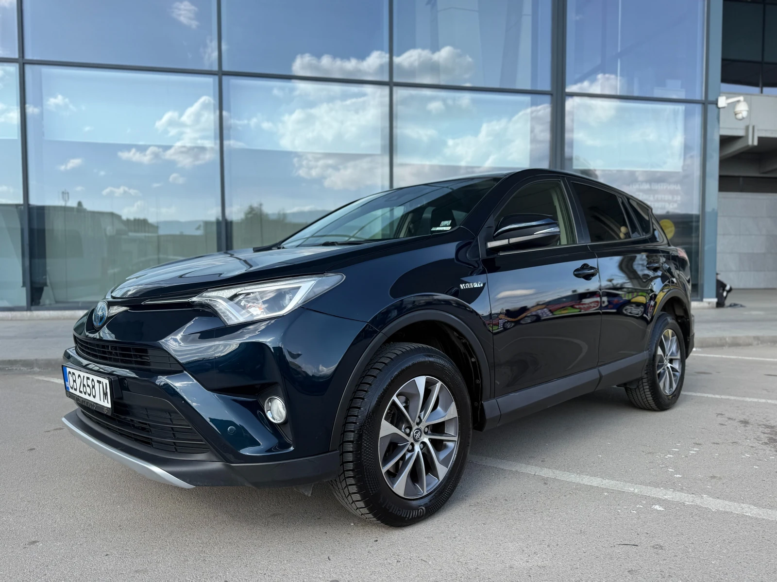 Toyota Rav4 6 МЕСЕЦА ГАРАНЦИЯ/2.5Hybrid 197к.с. Facelift