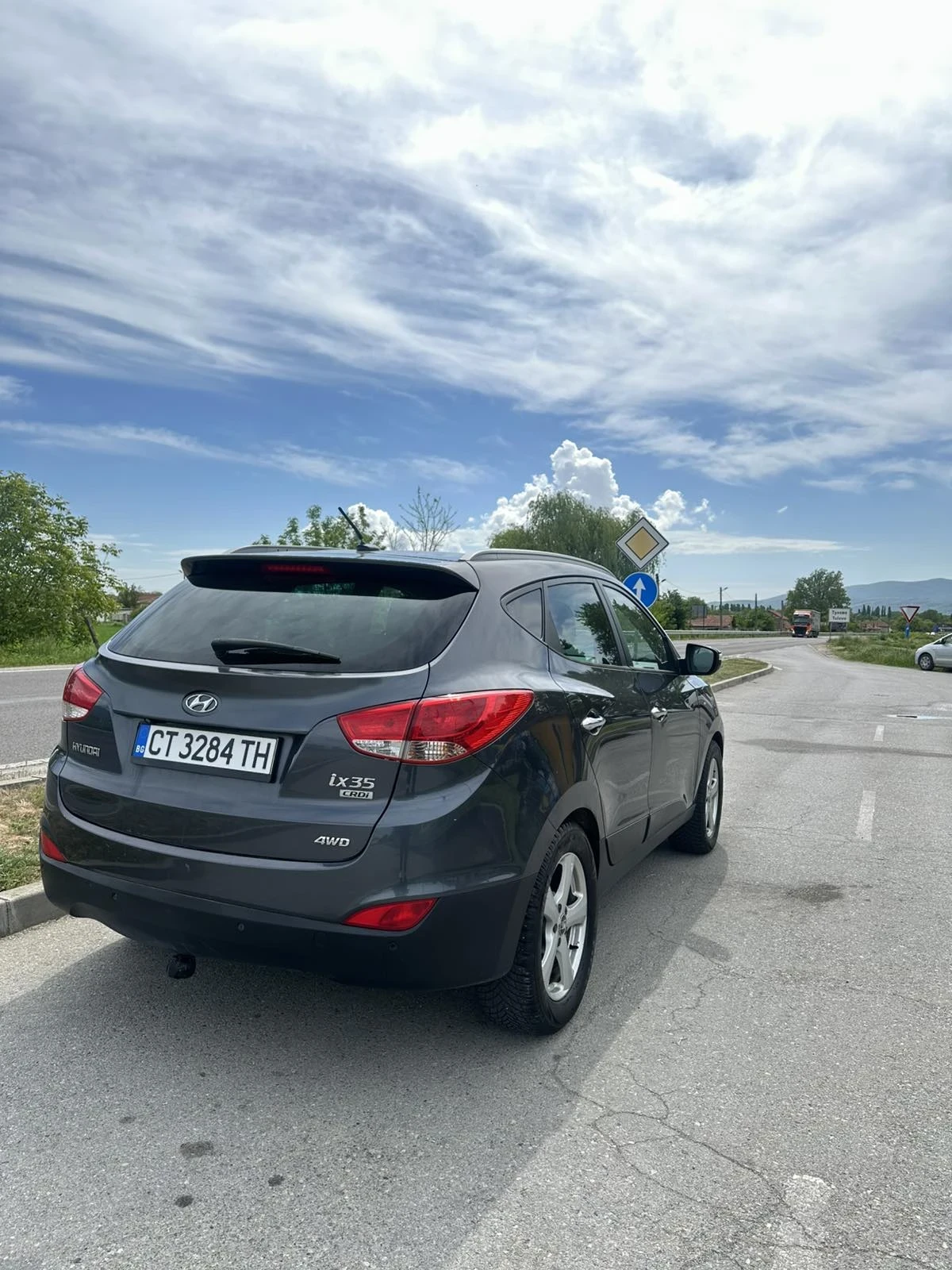 Hyundai IX35, снимка 3 - Автомобили и джипове - 54621018