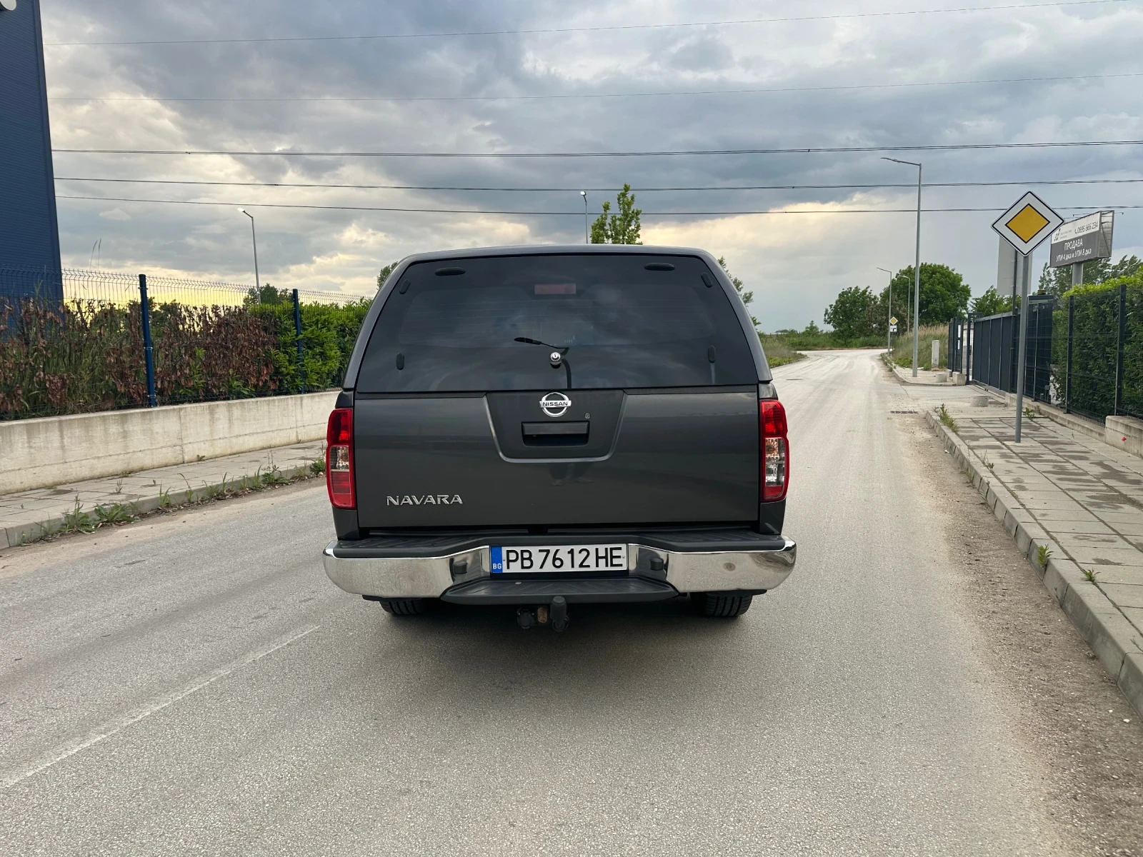Nissan Navara 3.0D V6, снимка 6 - Автомобили и джипове - 54634973