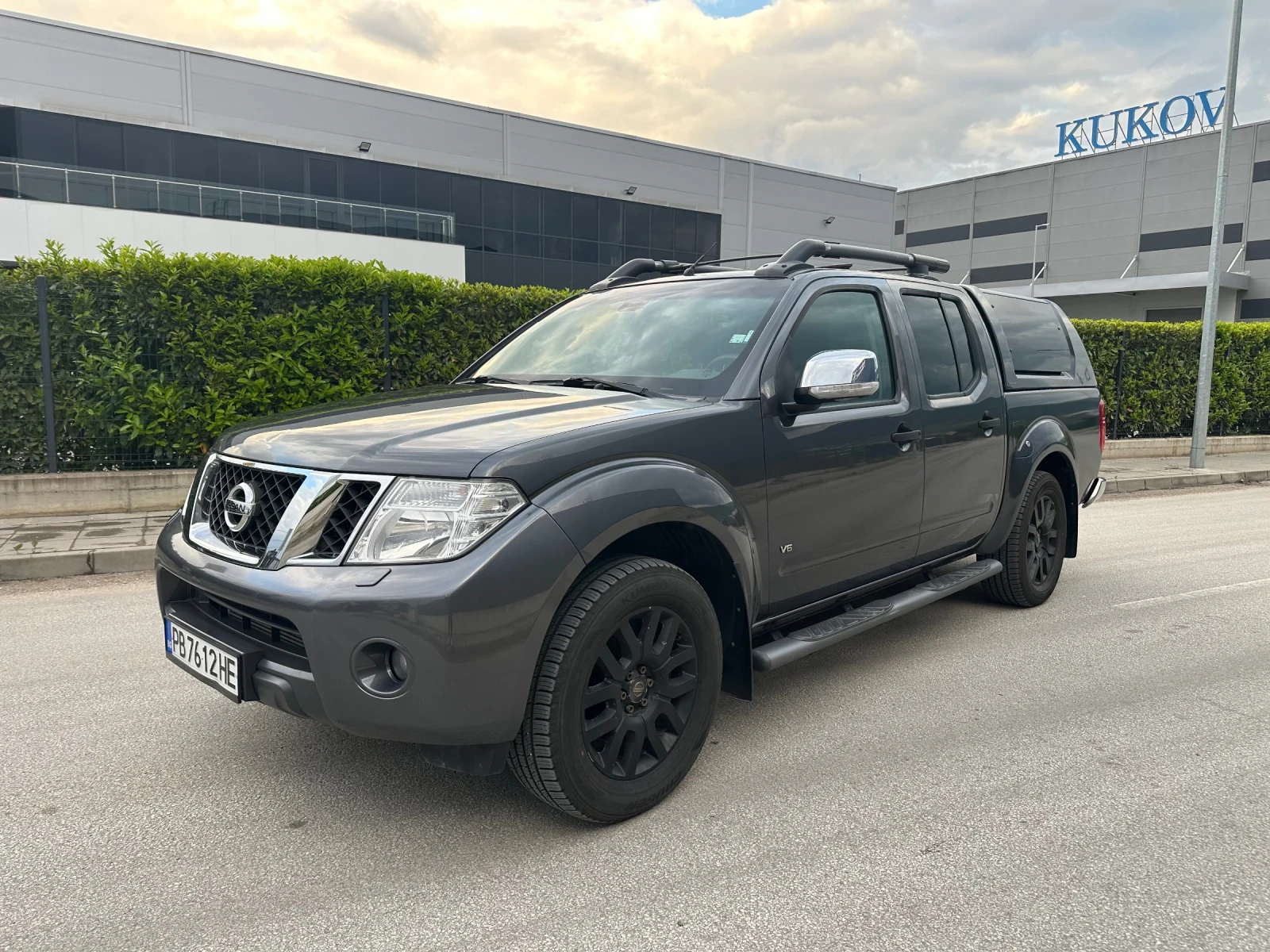 Nissan Navara 3.0D V6, снимка 3 - Автомобили и джипове - 54634973