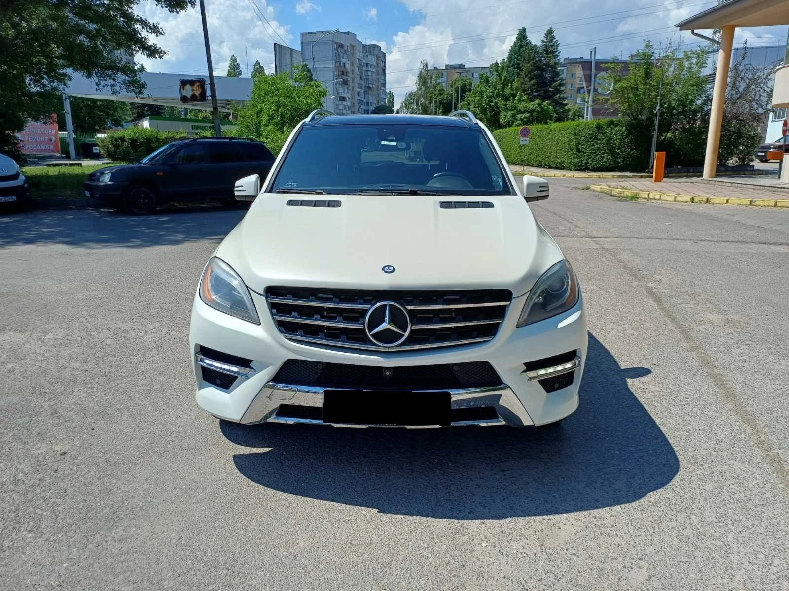Mercedes-Benz ML 350 CDI 4Matic AMG-Optic Harman/Kardon, снимка 2 - Автомобили и джипове - 54853216