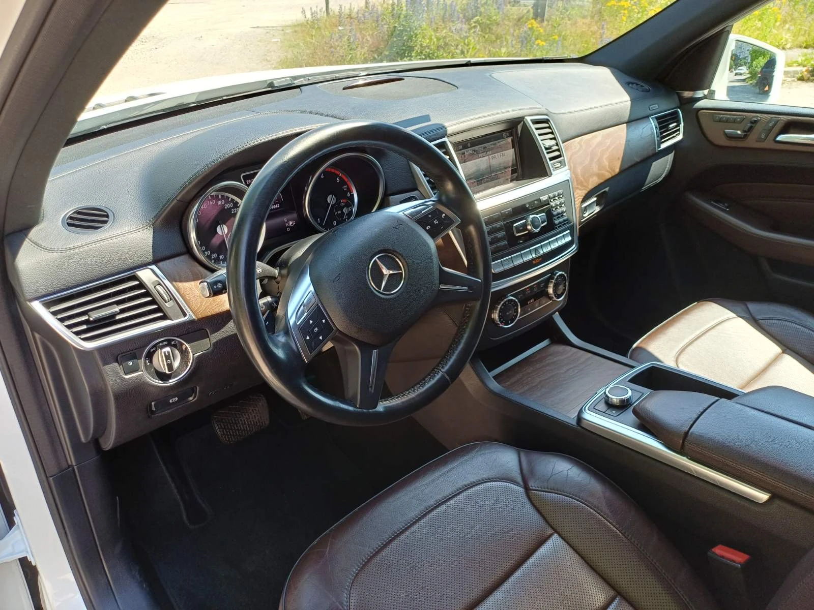 Mercedes-Benz ML 350 CDI 4Matic AMG-Optic Harman/Kardon, снимка 10 - Автомобили и джипове - 54853216