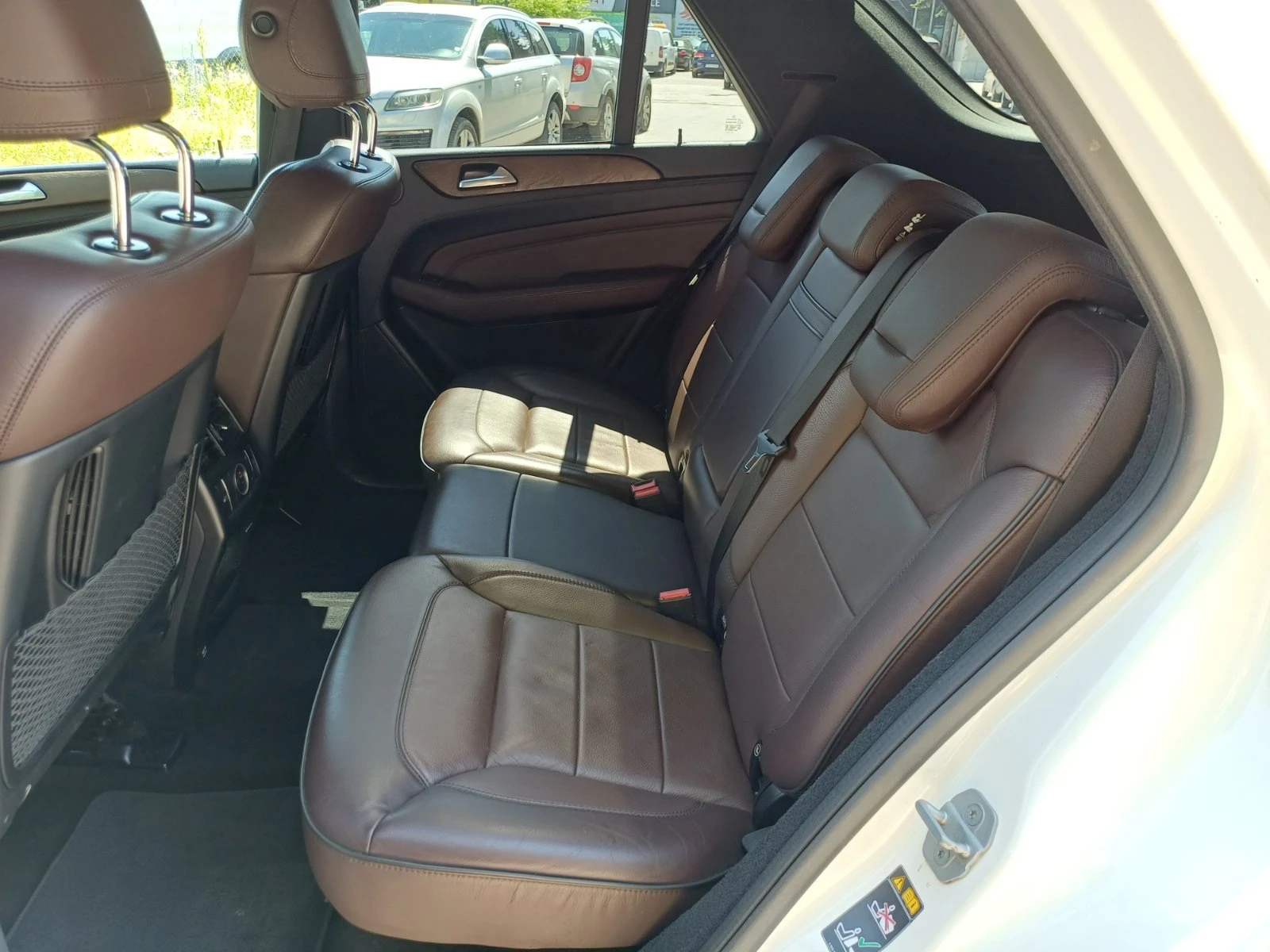 Mercedes-Benz ML 350 CDI 4Matic AMG-Optic Harman/Kardon, снимка 15 - Автомобили и джипове - 54853216