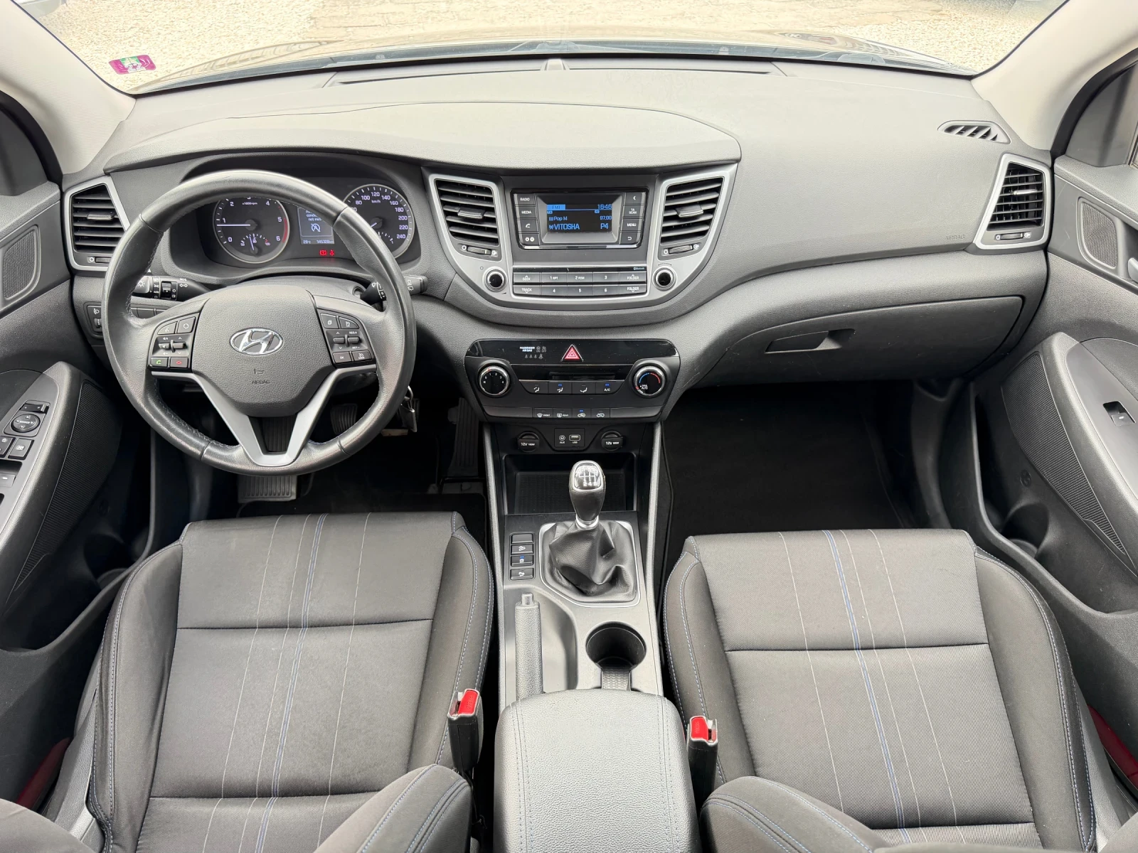 Hyundai Tucson 145000км, 1.7 топ състояние, снимка 8 - Автомобили и джипове - 54975575
